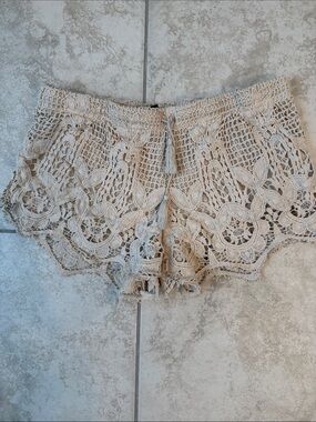 Express Cream Crochet Lace Elastic Waist Shorts